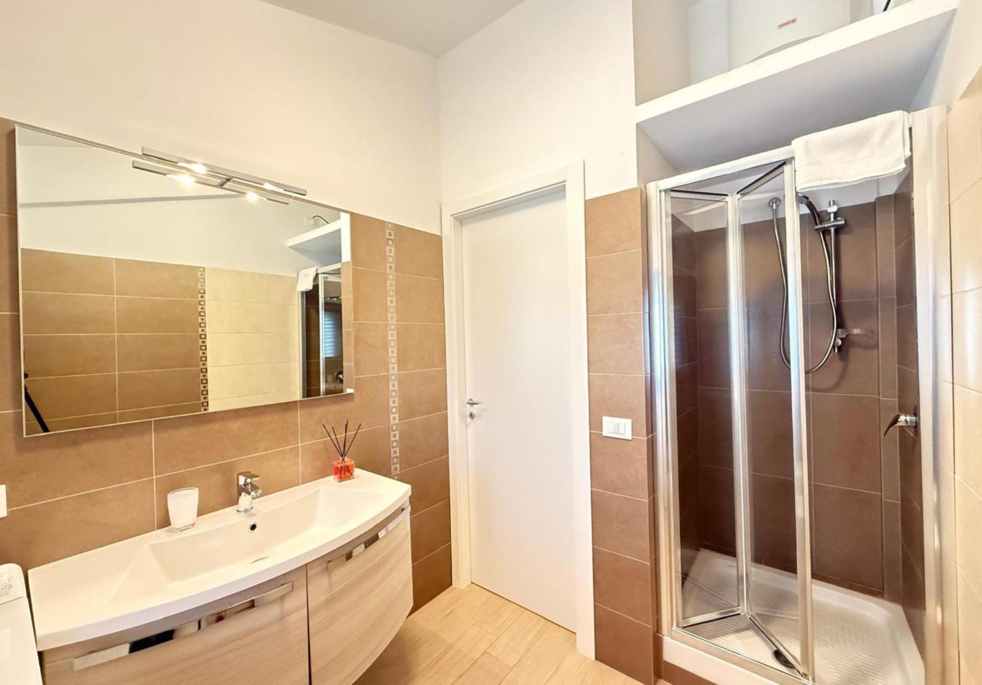 Semplice Bnb Bonagia Valderice Ruang foto